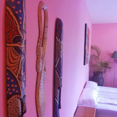 Guest house Pink House